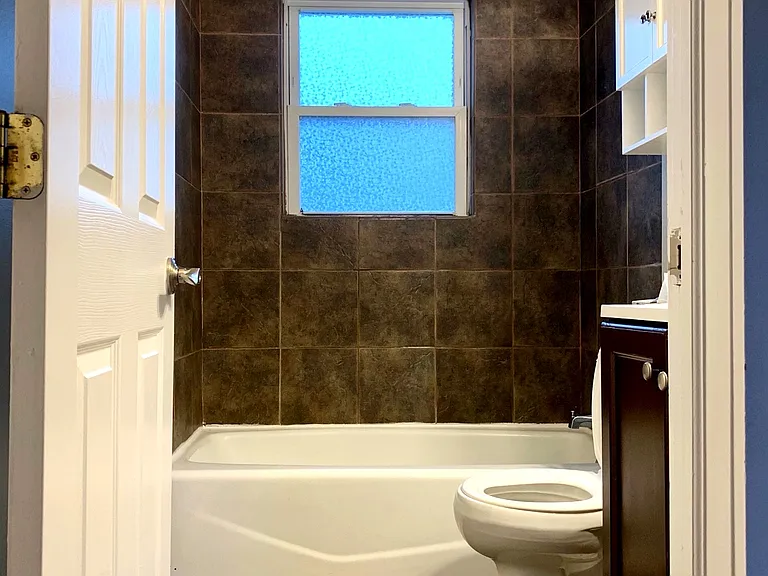 45 George St #2 — Photo 9