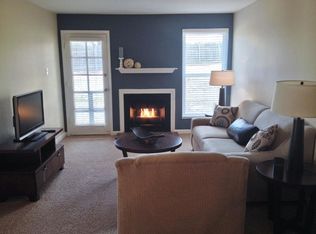 5657 Golf Ridge Dr APT E, Saint Louis, MO 63128