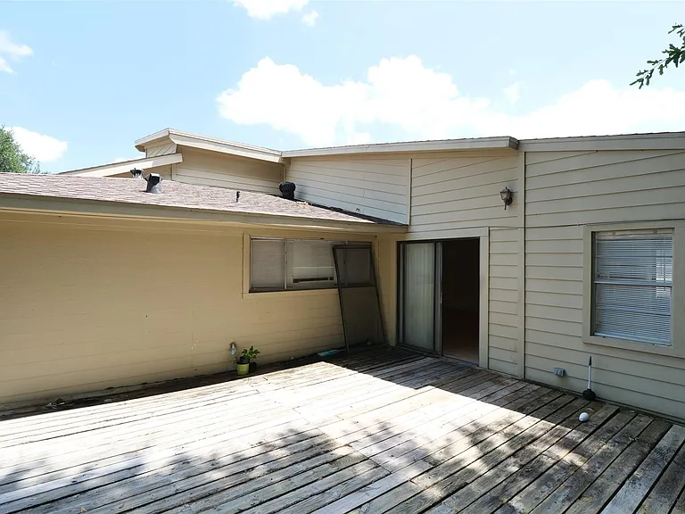 5231 Beechnut St — Photo 33