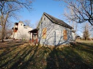 625 E Sycamore St, Nevada, MO 64772
