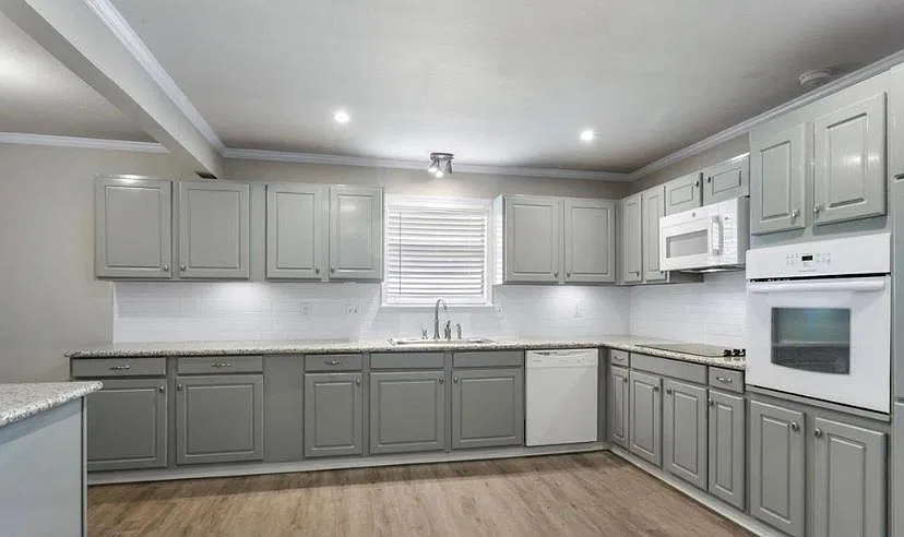 3067 Madeira Dr — Photo 4