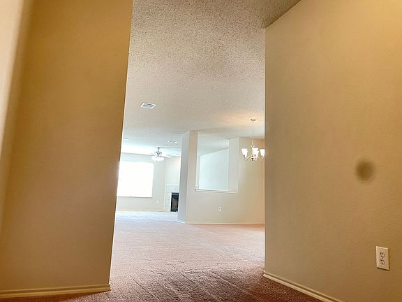 2nd image of 4932 Thorn Hollow Dr