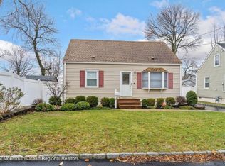 12 Jersey St, Hazlet Township, NJ 07734