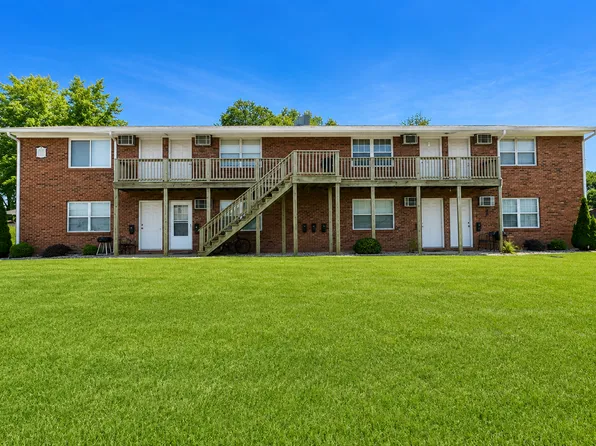 663 N 38th St APT 6, Belleville, IL 62226