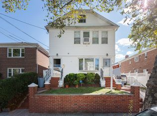 4345 163rd St, Flushing, NY 11358