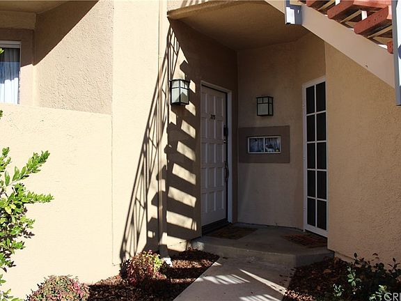 2nd image of 23715 Del Monte Dr Unit 205