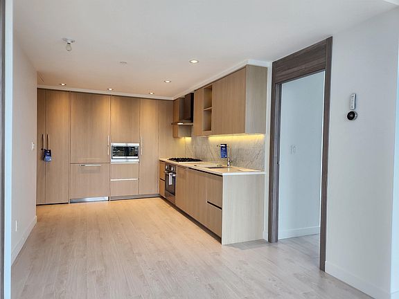 2nd image of 4720 Lougheed Hwy #2606