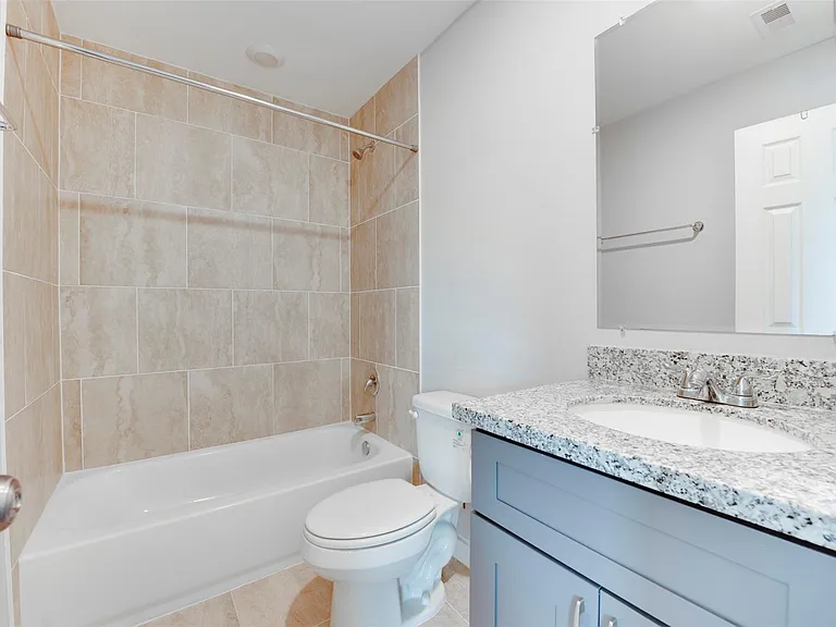 8635 Sunderland Rd — Photo 15
