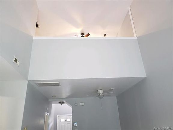 4th image of 1721 Holliford Ct