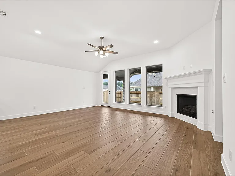 29731 Brushy Gables Dr — Photo 16