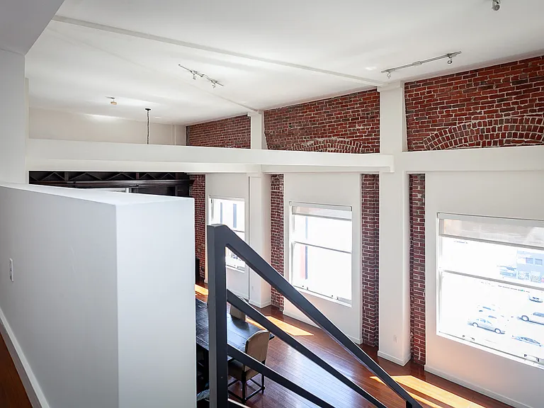 257 S Spring St #PHF — Photo 19