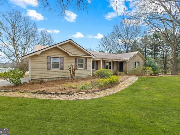 1400 Clotfelter Rd, Bogart, GA 30622