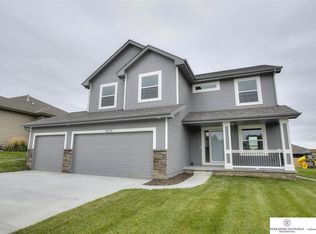 16368 Mormon St, Bennington, NE 68007