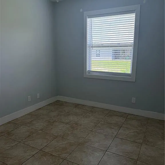4786 Jordan Ave — Photo 8