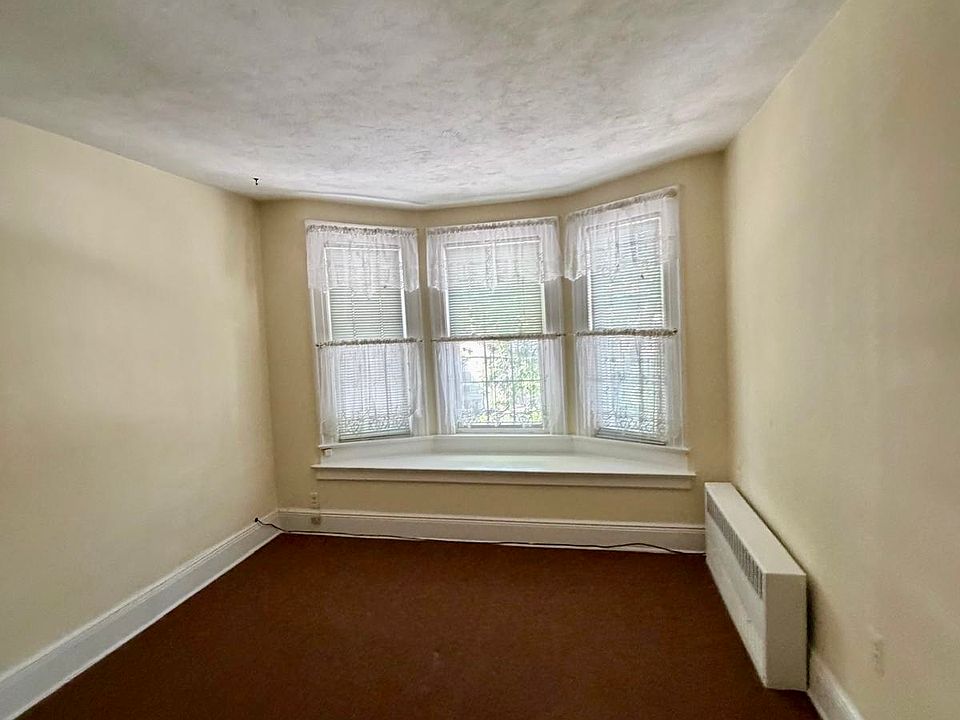 1st image of 7722 76th St #1