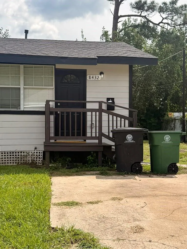 2 bed, 1.0 bath, 672 sqft, $1,100 — Photo 3