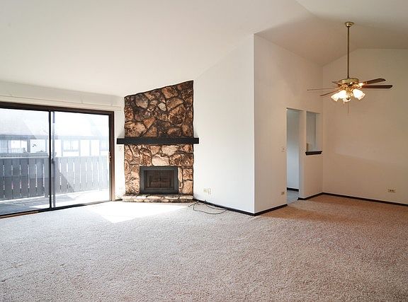 4th image of 1009 E Glavin Ct APT 4