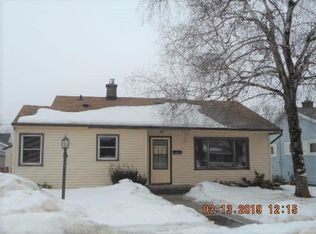 1607 S 24th St, Manitowoc, WI 54220