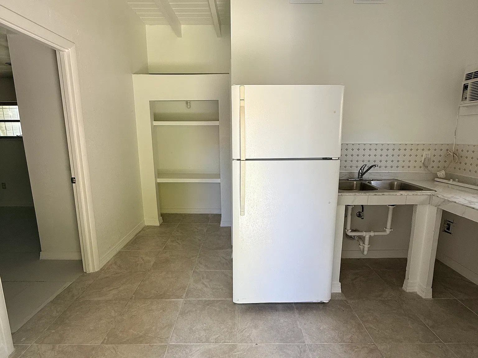 1 bed, $1,800 — Photo 2