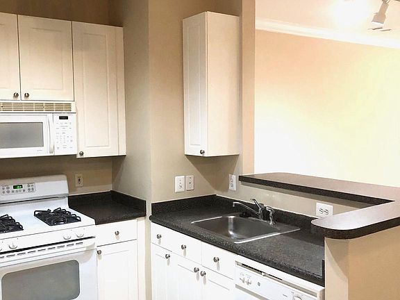 3rd image of 9486 Virginia Center Blvd Unit 104