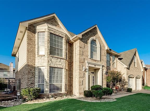 3rd image of 118 Starbridge Ln