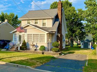 24 3rd Ave, Port Reading, NJ 07064