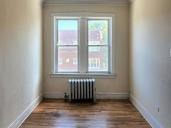 5th image of 3402 W Berteau Ave APT 3