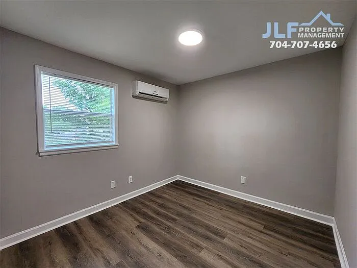 1531 E Liberty St — Photo 13