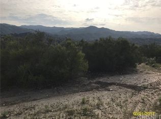 25000 De Wolfe Rd, Santa Clarita, CA 91321