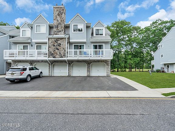 3rd image of 1603 Arthur Street