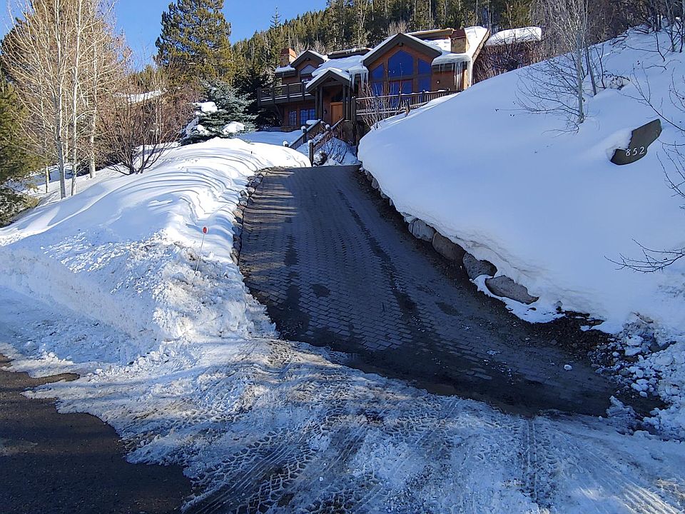 2nd image of 852 Eagle Dr