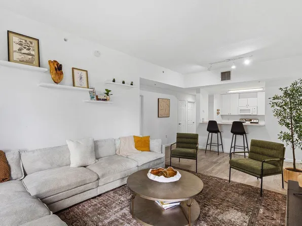 1209 Main Street #302, Jupiter, FL 33458