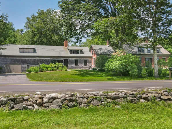 241 River Road, Newcastle, ME 04553