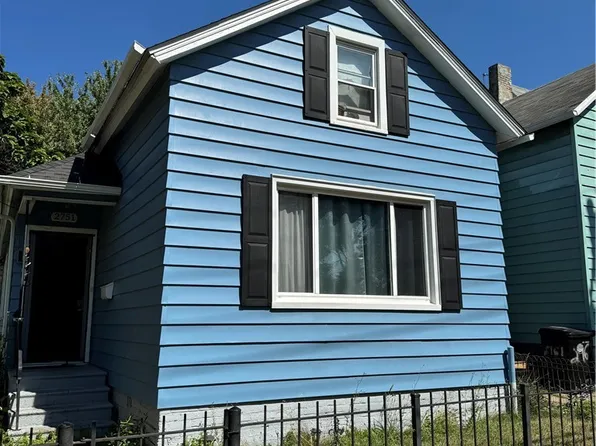 2751 W 32nd St, Cleveland, OH 44113