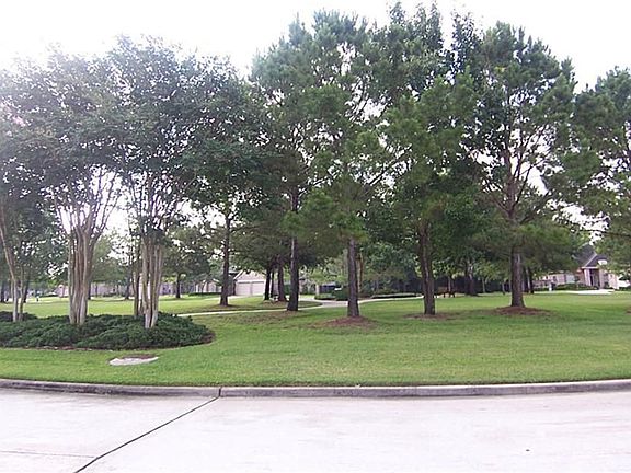 5th image of 3226 Laureumont Ln