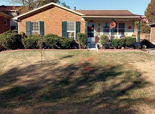 7908 Pickwick Ln, Louisville, KY 40219