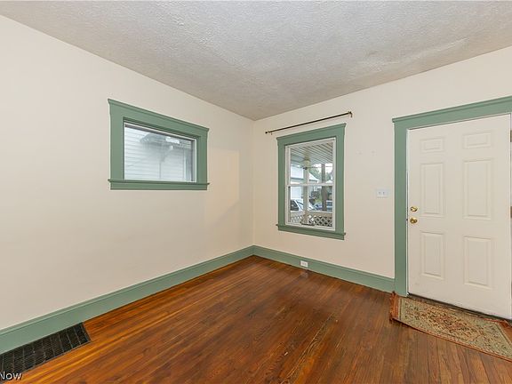 5th image of 3409 W 54th St