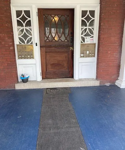 105 W Tulpehocken St #5 — Photo 2