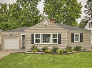 914 W Columbia Ave, Champaign, IL 61821