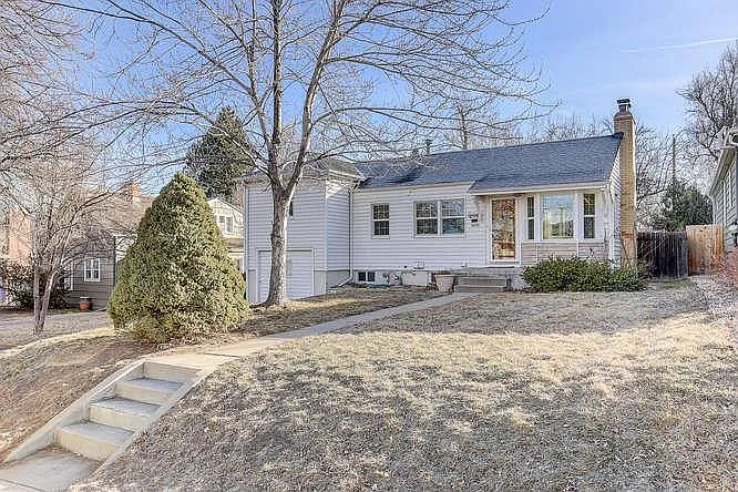 2530 S Marion St — Photo 2
