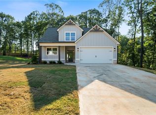281 Harmony Woods Dr, Dallas, GA 30157