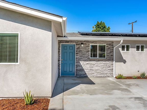 4th image of 2609 W Wilshire Pl
