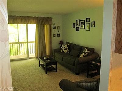3rd image of 182 Bona Vista Dr NW