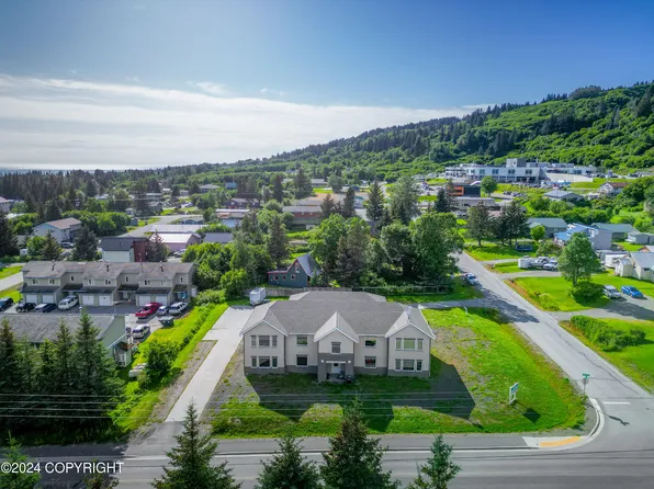 109 W Cityview Ave, Homer, AK 99603