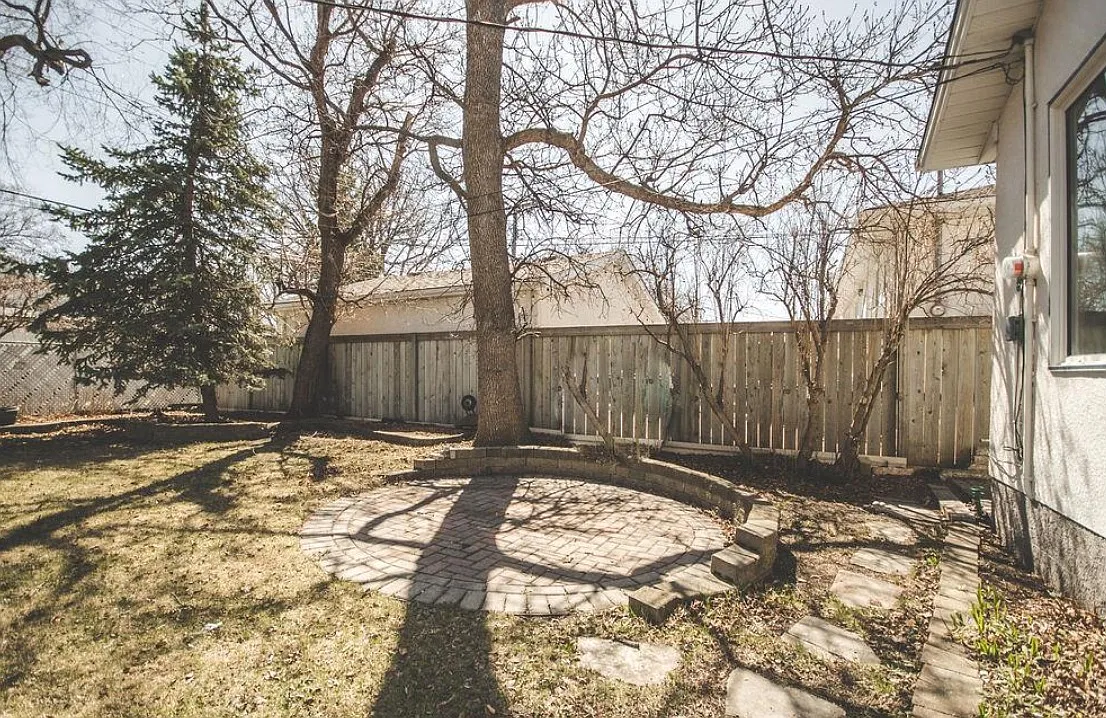 447 Raquette Street — Photo 3