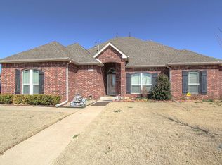 1622 E Fulton Pl, Broken Arrow, OK 74012
