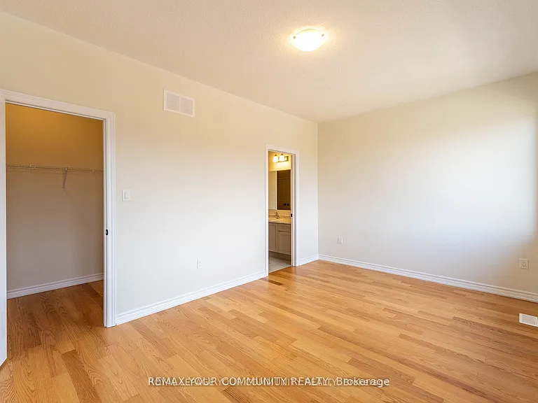 43 Tweedhill Ave — Photo 36