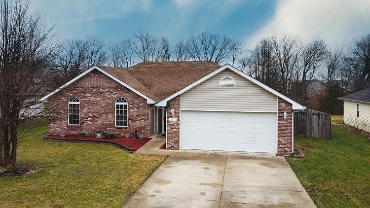 1st image of 2370 E Alfalfa Dr