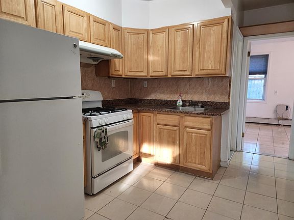 3rd image of 230-18 58th Ave Floor 1
