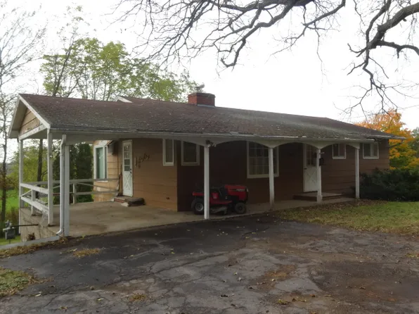 1051 Defreese St, Viroqua, WI 54665